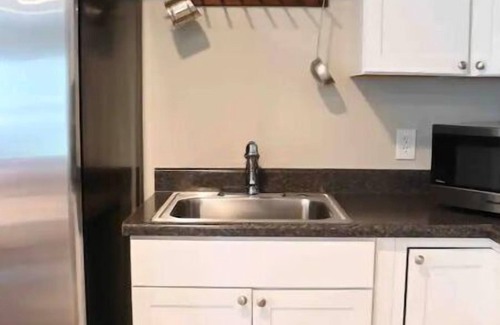 Roebuck Apartamento | Patriot Point B, an inviting studio apartment