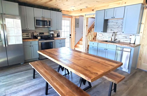 Gloversville Casa | PatriotsRest: Adirondack private waterfront with fishing / swimming / boat dock