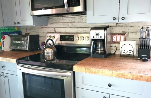 Gloversville Casa | PatriotsRest: Adirondack private waterfront with fishing / swimming / boat dock