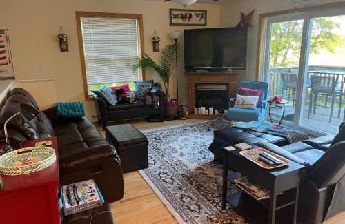 Ellsworth Casa | Patten Pond Cottage