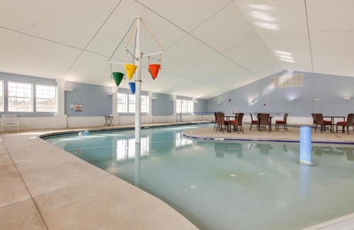Egg Harbor Apartamento | Patties Other Place - Indoor Pool Access!