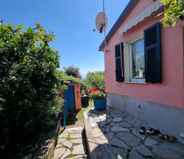 Lerici Casa | Patty's Cottage with private PARKING