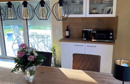 Marlow Casa | Paula Summary: Relax