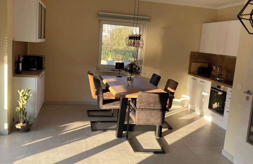Marlow Casa | Paula Summary: Relax