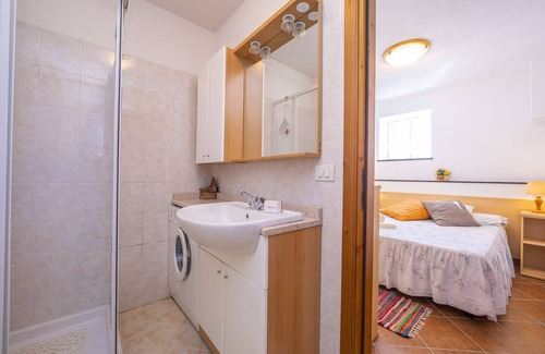 Ne Casa | Paulotti Antico Borgo Ground Floor, Ne, Italy