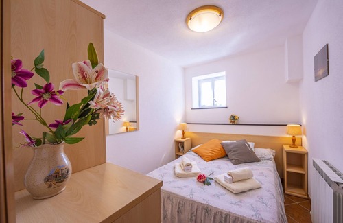 Ne Casa | Paulotti Antico Borgo Ground Floor, Ne, Italy