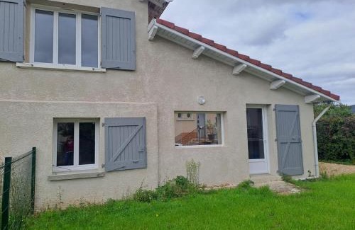 Saint-Etienne-des-Oullieres Casa | Pause Beaujolaise