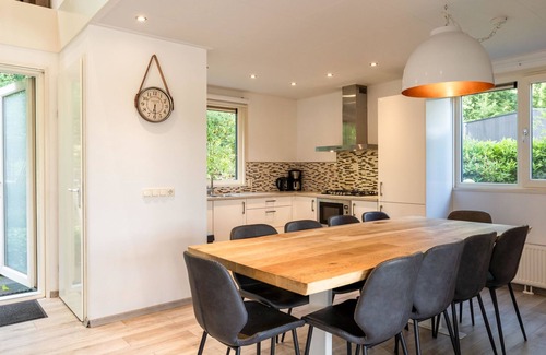 Langeberg Casa | Pavilion l'etage Sauna 10 by Interhome