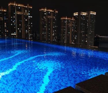 Bandar Tun Razak Casa | Pavillion Bukit Jalil Walk 2 mins Studio 2-4 Pax