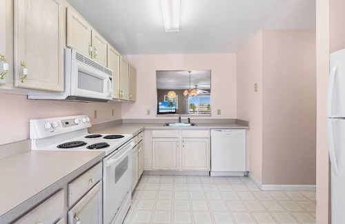 Ocean View Apartamento | Pavillions 309 condo in Ocean View