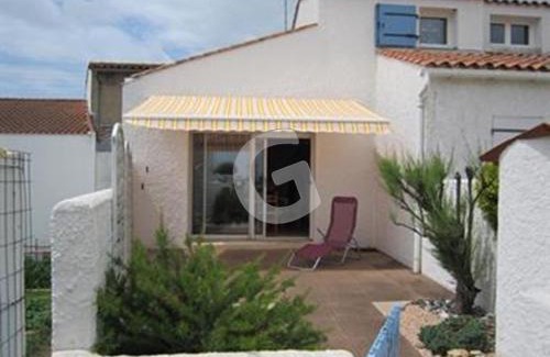 La Tranche-sur-Mer Apartamento | Pavillon pour 4 à 150m de la plage et 500m du centre de La Tranche-sur-Mer, avec terrasse et garage - FR-1-357-48