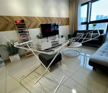 Taman Pertama Apartamento | PavKlccTrxVelo ,MrtLrt ,13PAX ,4R2B ,Free KLCCPavTRXVelocity X MrtLrt X 13PAX X 4R2B X Free 4CPark