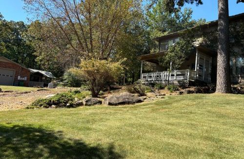 Morrilton Casa | Paw Paw Tree Estate with Guest House