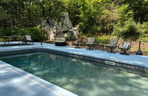 Morrilton Casa | Paw Paw Tree Estate with Guest House