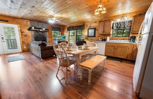 Sevierville Cabina | Paw Prints