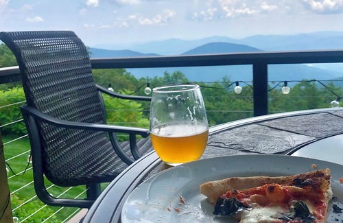 Nellysford Condominio | Mountain Dreams w / Passes: 5 minutos a pie del spa / cafetería