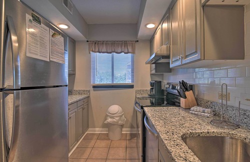 North Litchfield Beach Condominio | Pawleys Island Condo Retreat w/ Beach Access!