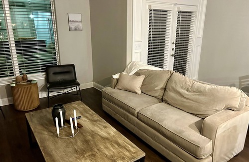 Tyler Condominio | Pawnee Two