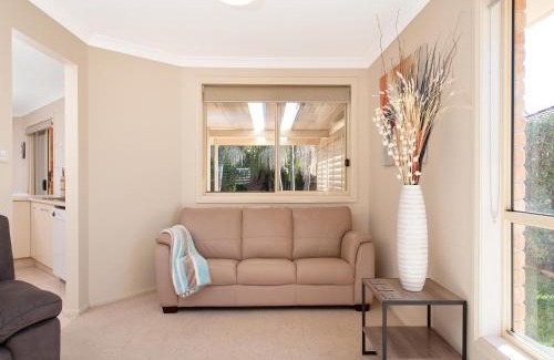 Corlette Casa | Pawprints