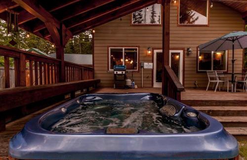 Leavenworth Casa | Paws in the Mountains by NW Comfy Cabins