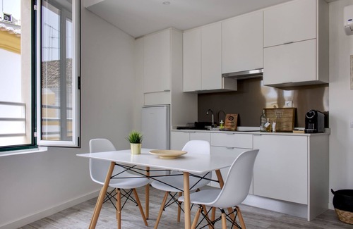 Se Apartamento | PB Studio Cais - Palacete da Baixa