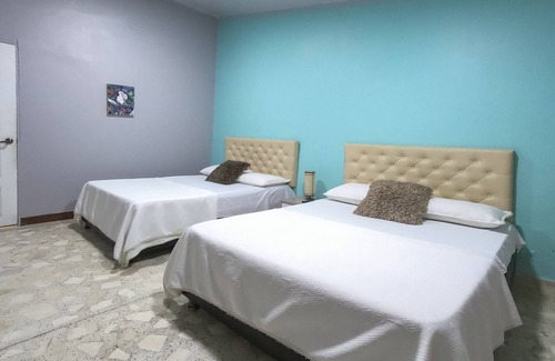 Tierra Bomba Island Cama Y Desayuno | PB-T15 HABITACION DOBLE EN BARU CON WIFI