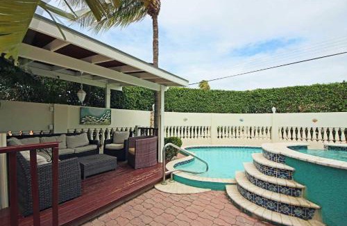 Palm Beach Villa | PB98B - Private Villa with pool - 5min from Palm Beach - 5BR house