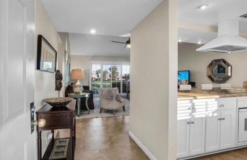 Palm Desert Apartamento | PD Resorter 2BR with Golf course views