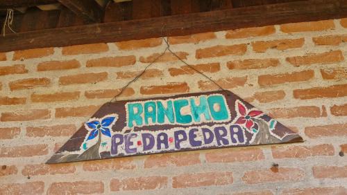 Jardim Flamboyant Casa | Pe na Pedra quarto 1