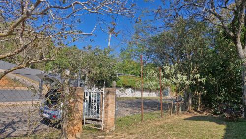 Jardim Flamboyant Casa | Pe na Pedra quarto 2