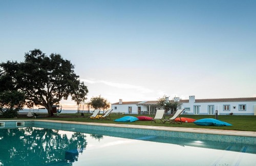 Baiona Casa | Pe no Monte