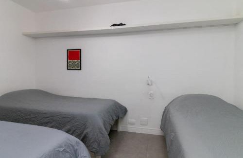 Perdizes Apartamento | PE0051 - Recem reformado 2 dorms piscina com 2 vagas garagem e ao lado do Allianz Parque