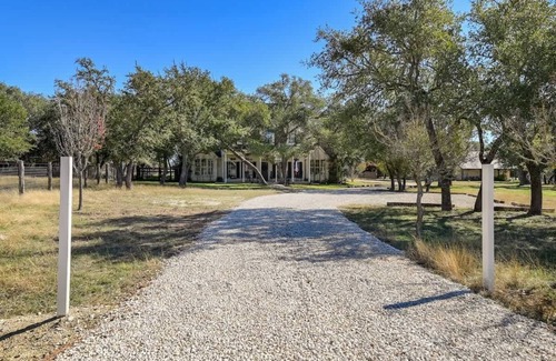 Dripping Springs Casa | Peabody Ranch Luxury Home W/pool, Hot Tub, Fire Pit!