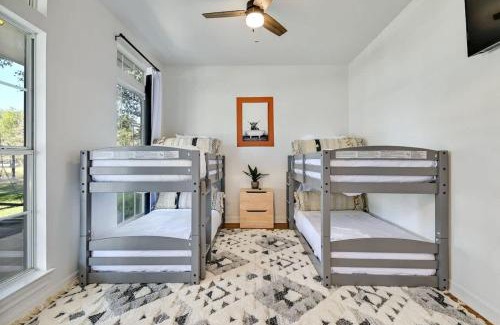 Dripping Springs Casa | Peabody Ranch Luxury Home W/Pool, Hot Tub, Fire Pit!