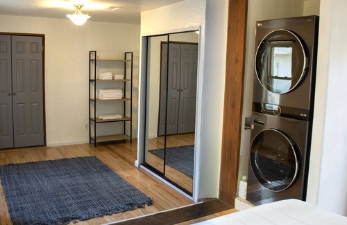Alamedan Valley Casa | Peaceful North Valley Gem
