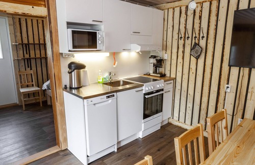 Hameenlinna Cabaña | Peace and Privacy Travel - Aulanko Lake Hide-out