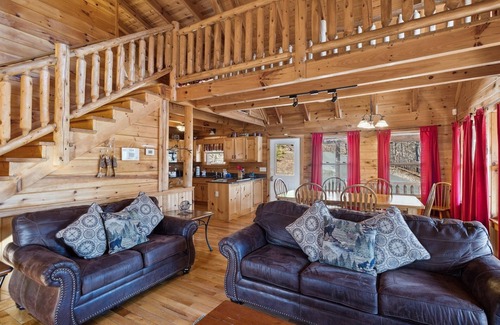 Gatlinburg - Pigeon Forge Cabina | Peace Of Mind 3 Bedroom Cabin by RedAwning