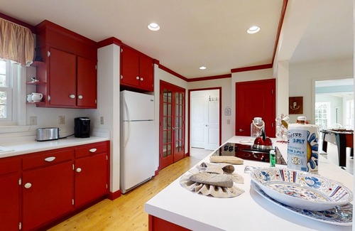 Townsend Casa | Peace Of Paradise 2 Bedroom Home by RedAwning