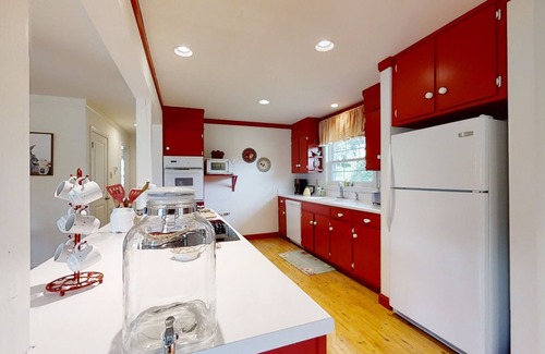 Townsend Casa | Peace Of Paradise 2 Bedroom Home by RedAwning