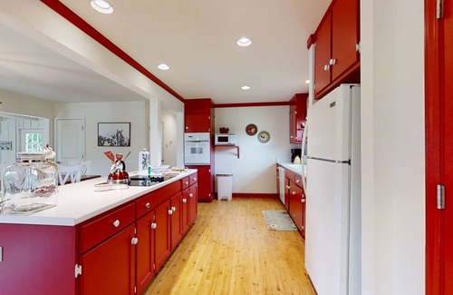 Townsend Casa | Peace Of Paradise 2 Bedroom Home by RedAwning