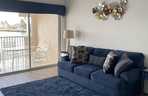 Naples Condominio | Peace, Paradise, and a Private boat slip