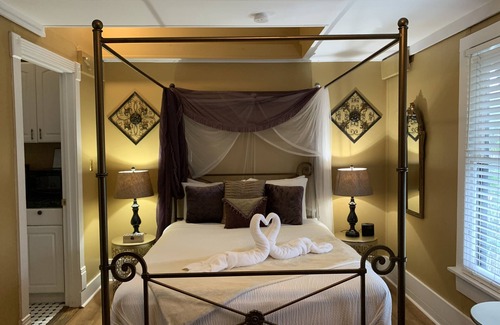 Downtown Historic District Cama Y Desayuno | Peace & Plenty Inn Bed & Breakfast