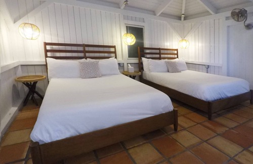 George Town Hotel | Peace & Plenty Island Cottages