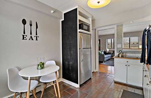 Arlington Heights Apartamento | Peaceful 1BR Suburban Haven in Arlington