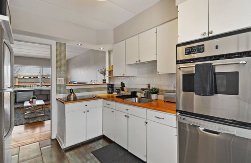 Arlington Heights Apartamento | Peaceful 1BR Suburban Haven in Arlington