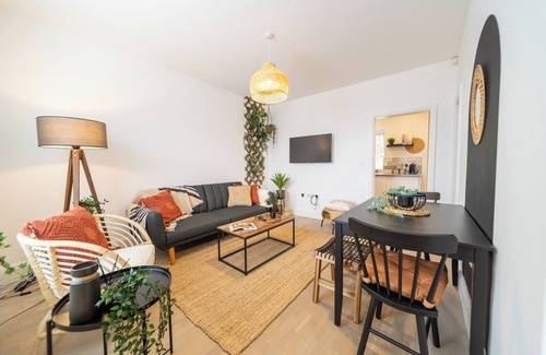Roundhay Casa | Peaceful - 2 Bed House Near Roundhay Park