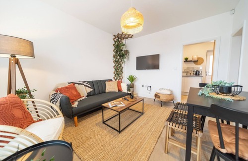 Roundhay Casa | Peaceful - 2 Bed House Near Roundhay Park