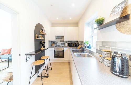 Roundhay Casa | Peaceful - 2 Bed House Near Roundhay Park