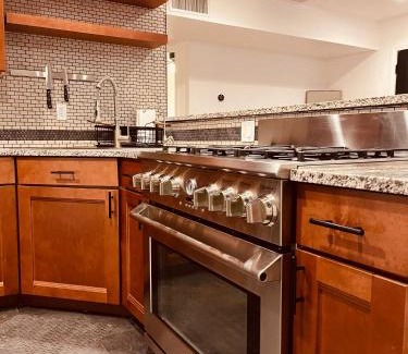 Kingman Apartamento | Peaceful 2-Br Retreat in the Heart of Kingman