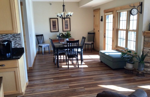 Three Lakes Condominio | Peaceful 2BR/2BA Condo at Northernaire – Your Northwoods Getaway Awaits